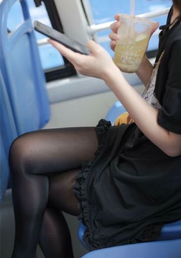 男人扒开添女人下部免费观看