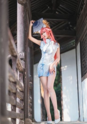 与僧侣结合的色欲之夜