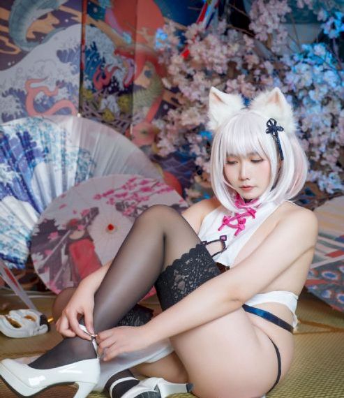 年轻的妻子在线