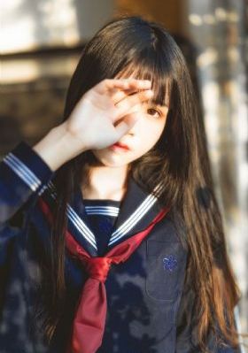 动漫美女隐私打扑克视频